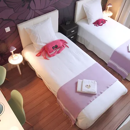De Charme Cecil Hotel 3*