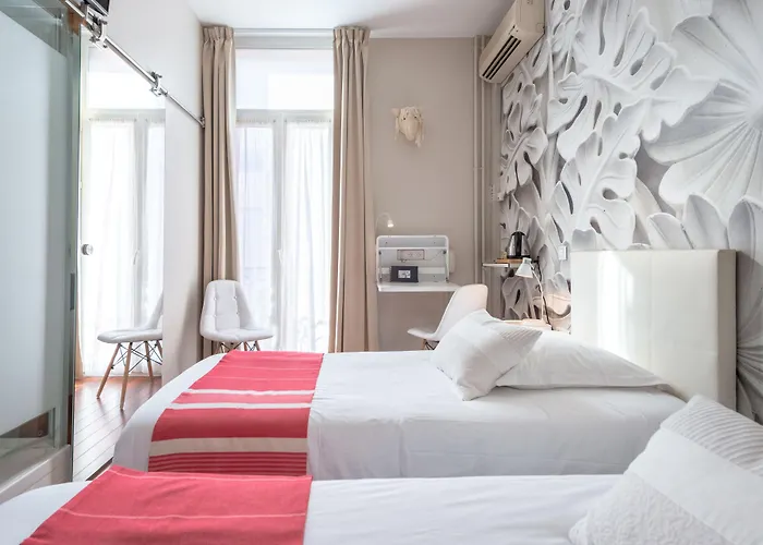 De Charme Cecil 3* Juan-les-Pins